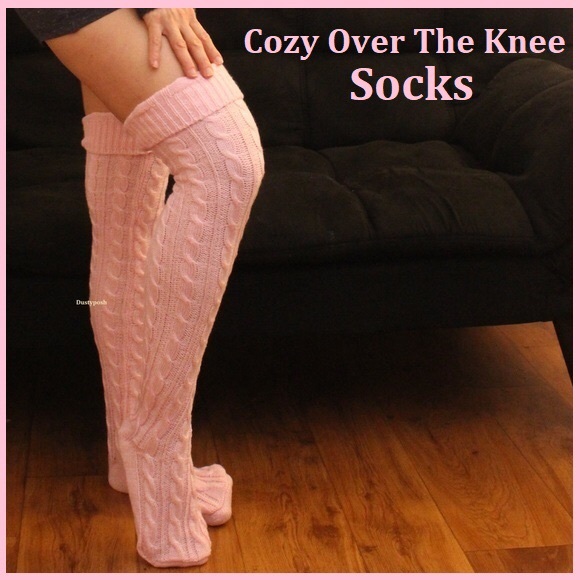 Hi I'm Dusty, welcome to my harassment free closet - Picture 3 of 16